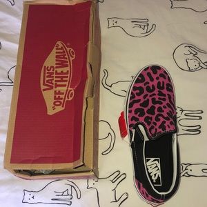 Leopard vans slides